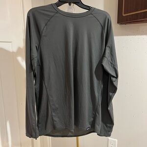 Men’s Patagonia long sleeve dry fit shirt size large NWOT gray